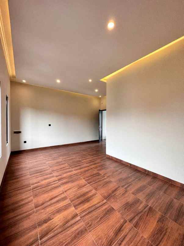 rumah 2 5lt di cinere bu harga di bawah pasaran