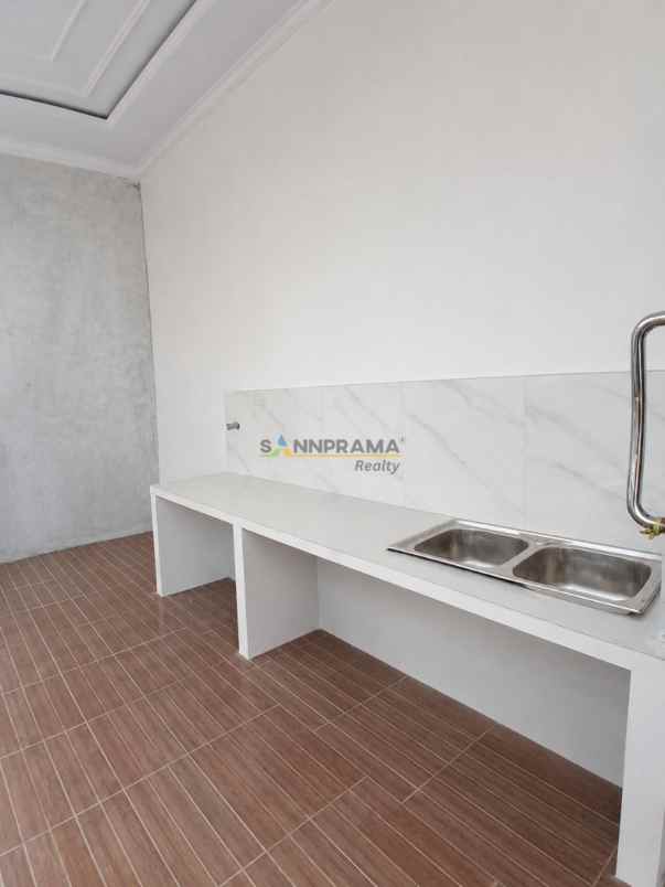 rumah 2 lantai ada pool di tanah baru depok