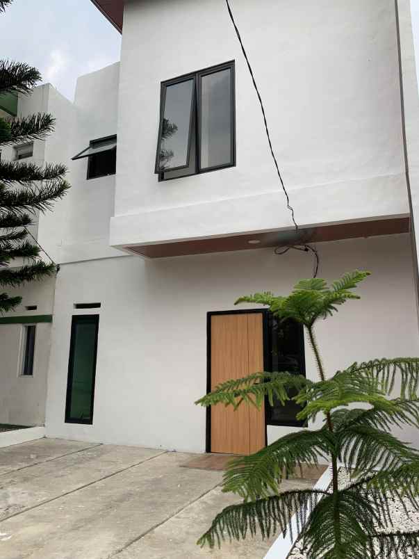rumah 2 lantai dekat stasiun cilebut bogor
