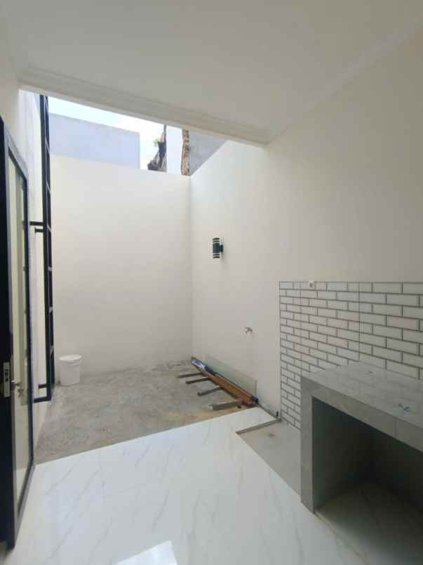 rumah 2 lantai jagakarsa jakarta selatan