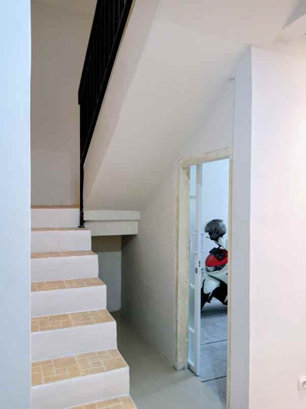 rumah 2 lantai minomartani dekat rs condong catur