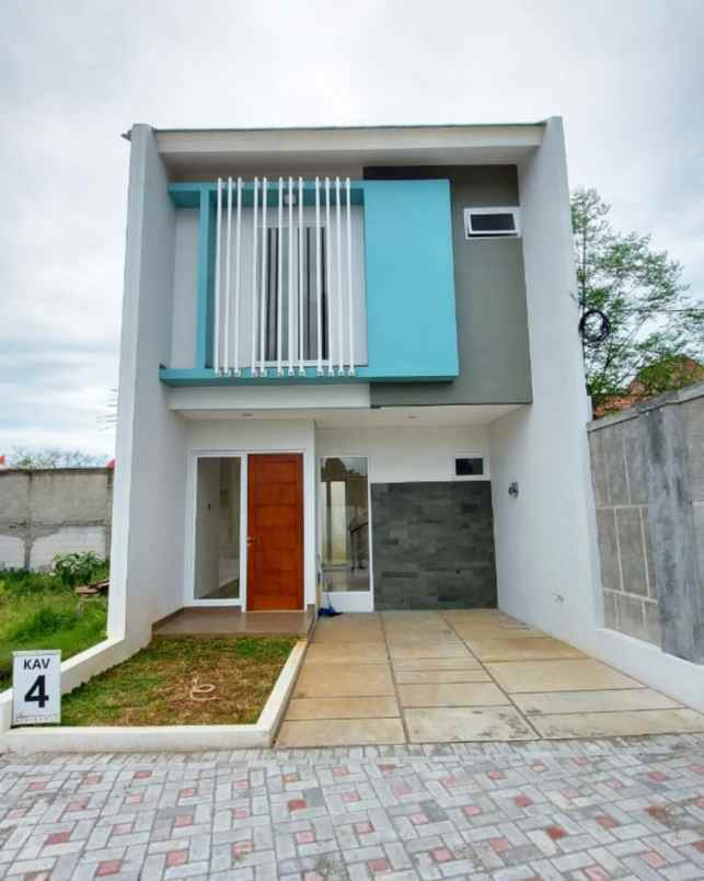 rumah 2 lantai modern di pamulang