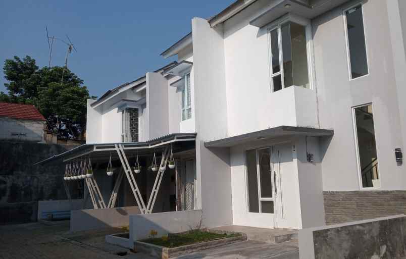 rumah 2 lantai promo spesial untuk cash dan kpr