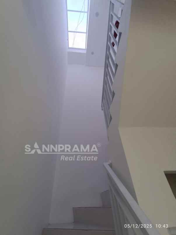 rumah 3 kt dekat jaksel 5 jt langsung akad