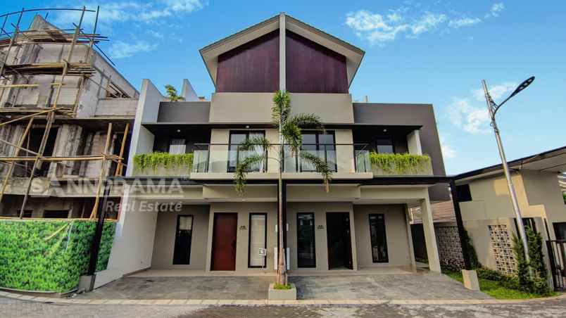 rumah 3lt rooftop attic pondok aren tangsel