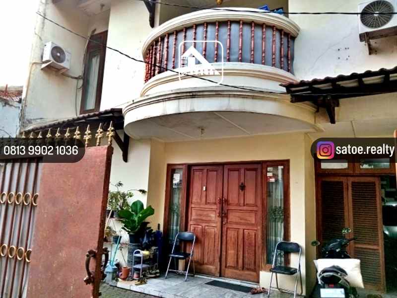 rumah asri 2 lantai di jl tebet timur dalam tebet