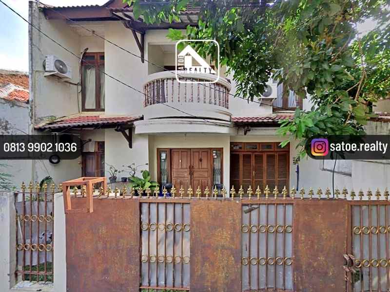 rumah asri 2 lantai di jl tebet timur dalam tebet