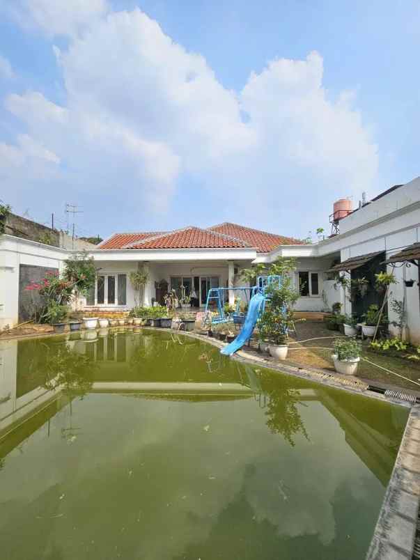 rumah bagus mewah shm di kawasan menteng jakarta pusat