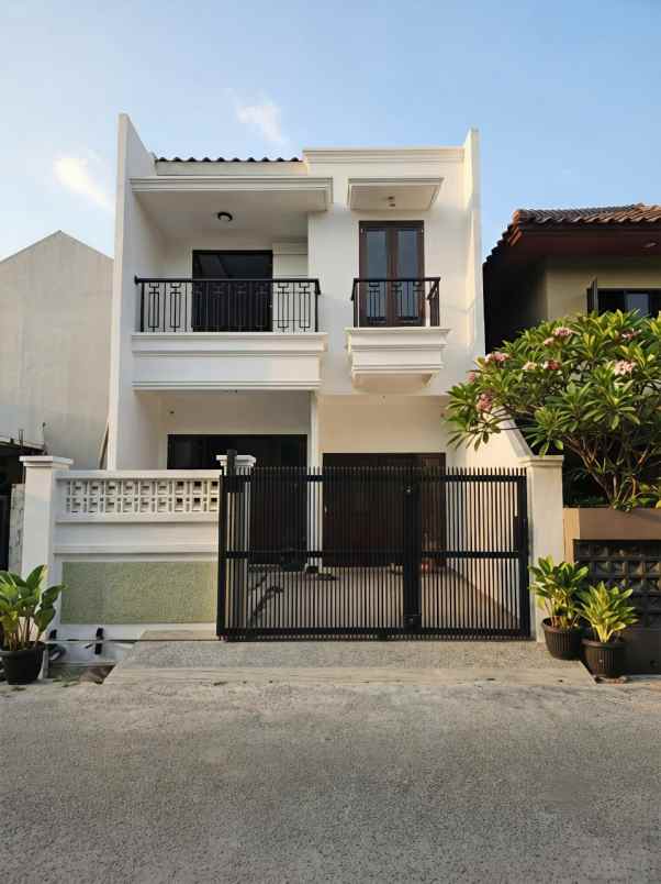 rumah baru dalam komplek di pondok bambu