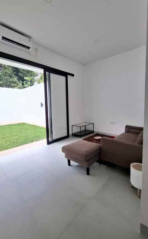 rumah baru design modern di pondok cabe tangsel