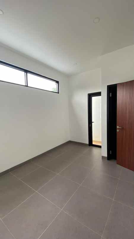 rumah baru design modern di pondok cabe tangsel