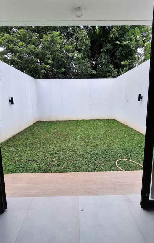 rumah baru design modern di pondok cabe tangsel