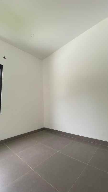 rumah baru design modern di pondok cabe tangsel