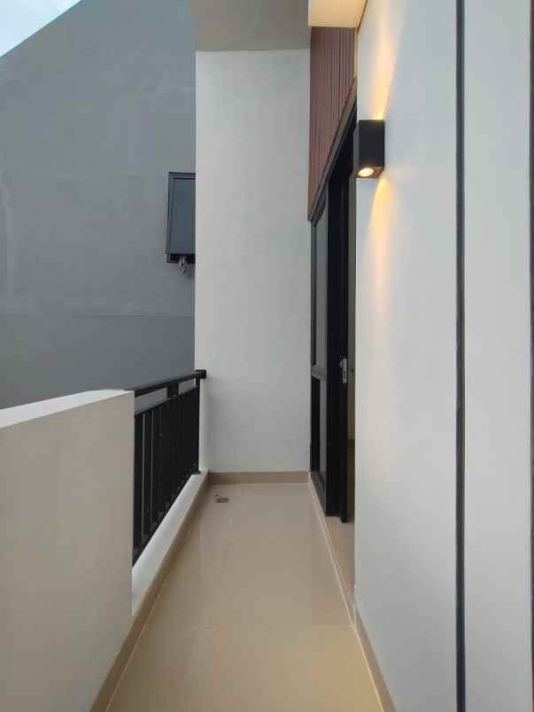 rumah baru model scandinavian di cijantung jaktim