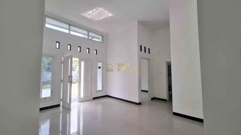 rumah baru siap huni di dalam cluster eksklusif