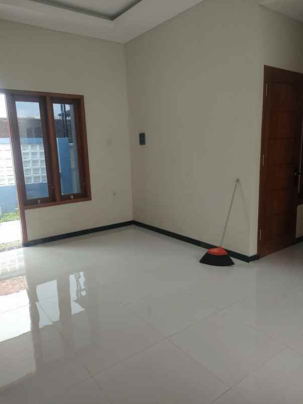 rumah baru siap huni lokasi bunut wetan pakis