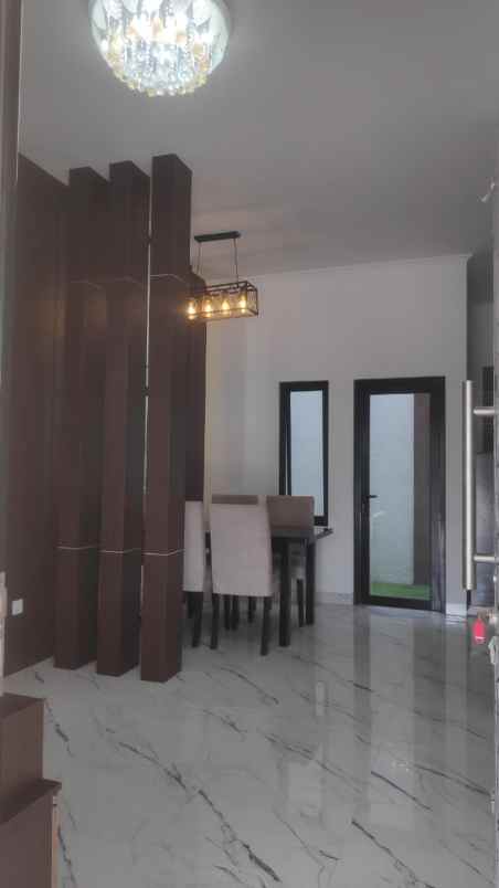 rumah baru town house di jatiwaringin