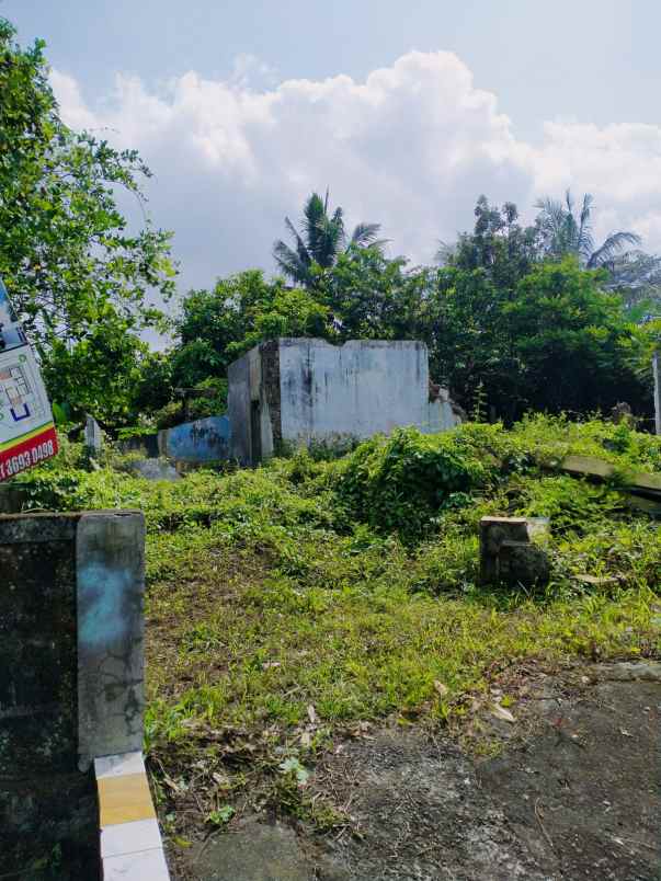 rumah besar mewah tanah luas di tempel sleman