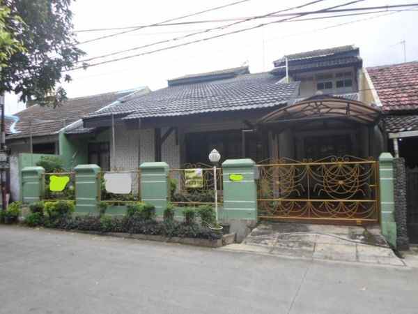 Rumah Siap Huni Di Pinggir Jalan Utama