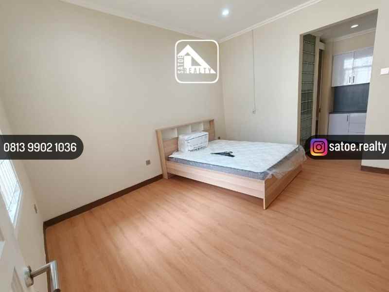 rumah cantik 2 lantai dekat citos cilandak tengah