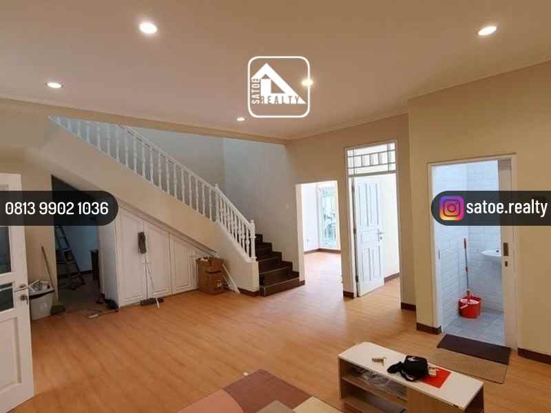 rumah cantik 2 lantai dekat citos cilandak tengah