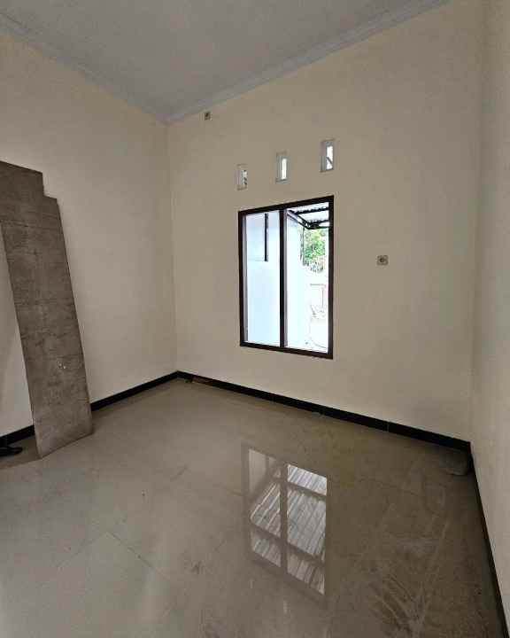 rumah cantik dalam mini cluster di utara maguwoharjo