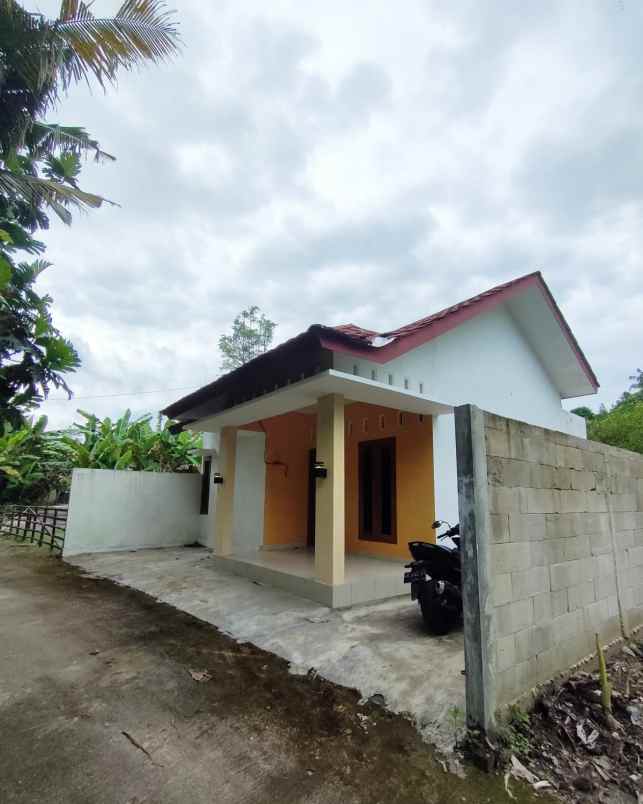 rumah dekat jl parangtritis rsu rachma husada 1 2 km