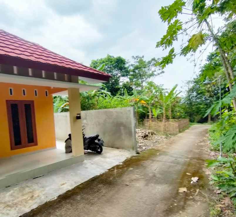 rumah dekat jl parangtritis rsu rachma husada 1 2 km