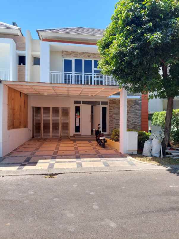 rumah dekat mall cluster magnolia summarecon bekasi