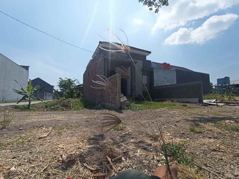 rumah dekat pusat kota semarang simpang lima