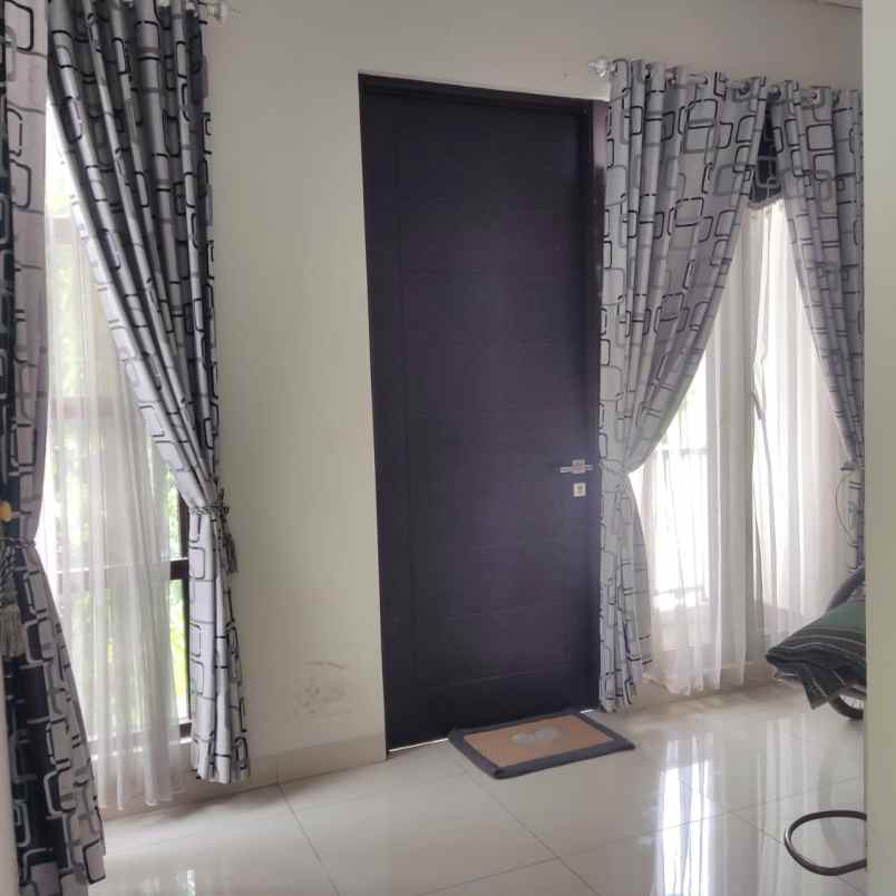 rumah di cluster asera one south kota harapan indah