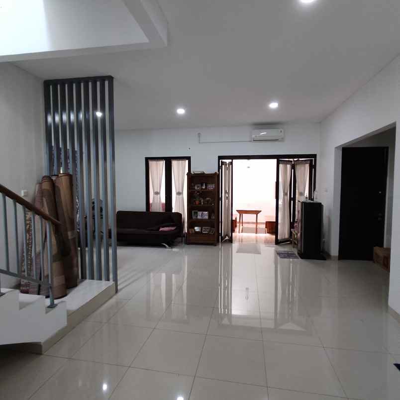 rumah di cluster asera one south kota harapan indah