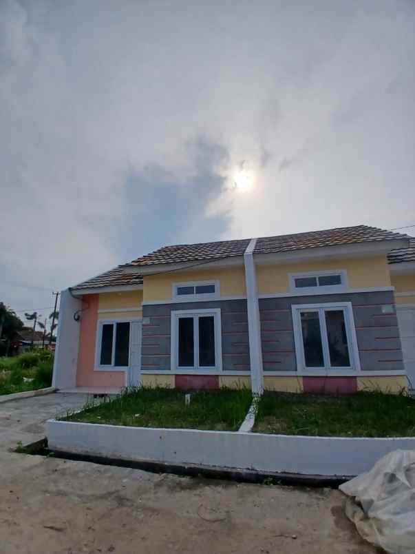 rumah di curug kota serang hoettagian asri kemanisan