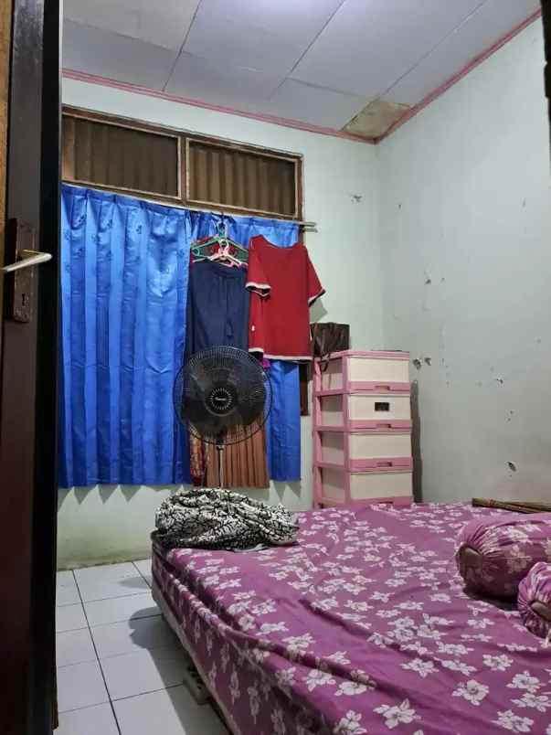 rumah dijual area poin mas 15 menit stasiun depok baru