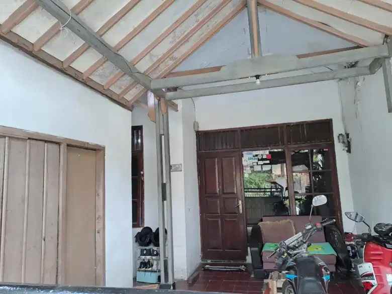 rumah dijual area poin mas 15 menit stasiun depok baru