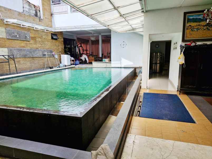 rumah dijual di kebagusan dekat aeon tanjung barat