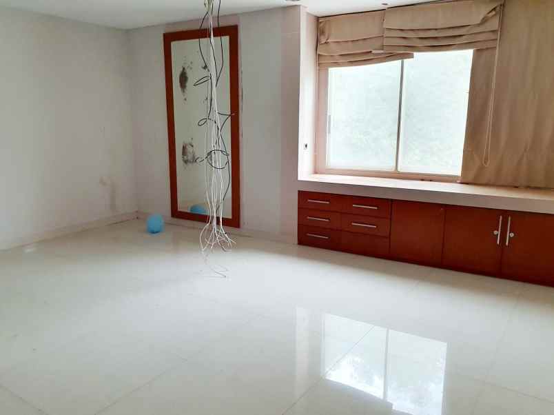 rumah dijual taman palem lestari