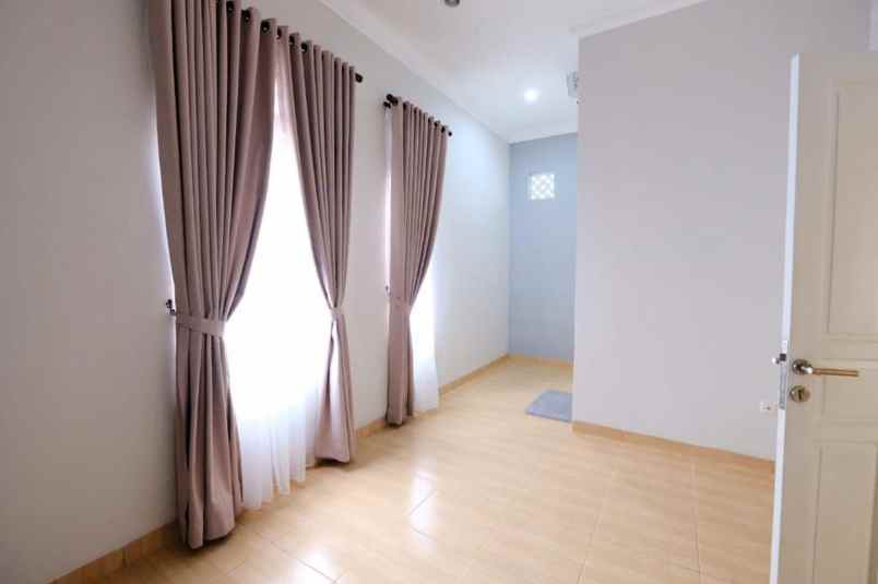 rumah disewakan di pejaten barat