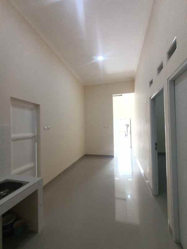 rumah hook harga murah di taman seroja bekasi