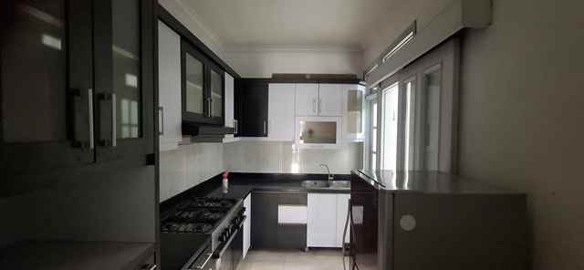 rumah hook lt marmer cozy raffles hills cibubur