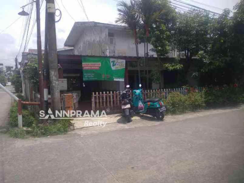 rumah hook tanah luas di perumnas beji depok elinda