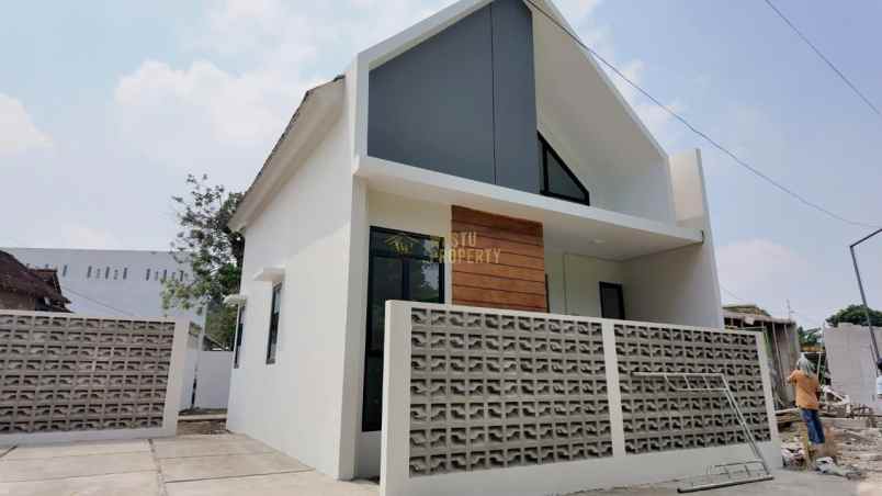 rumah hunian strategis 10 menit ke sleman city hall