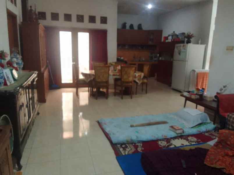 rumah jl cempaka kelapa dua