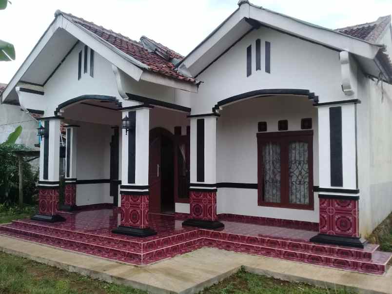 rumah kampung di ciseeng bogor surat sertifikat