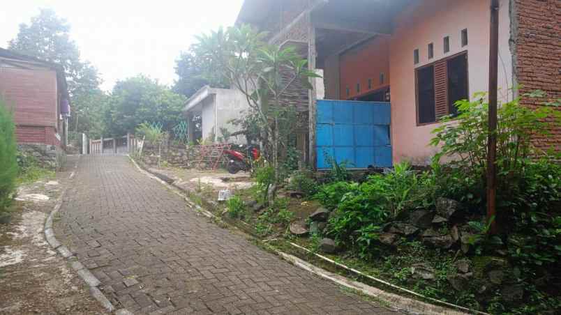 rumah kampung murah siap huni di pakintelan gunungpati