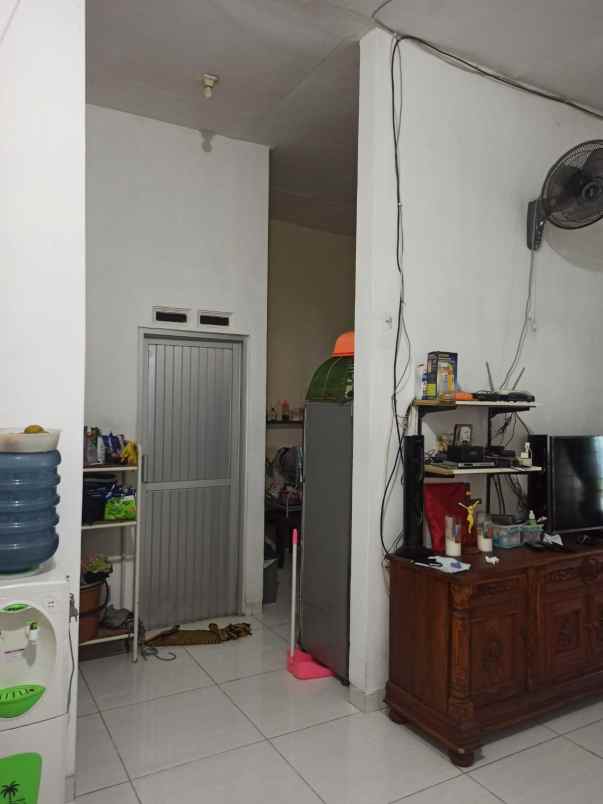 rumah karang klumprik jln utama 2 row hadap timur