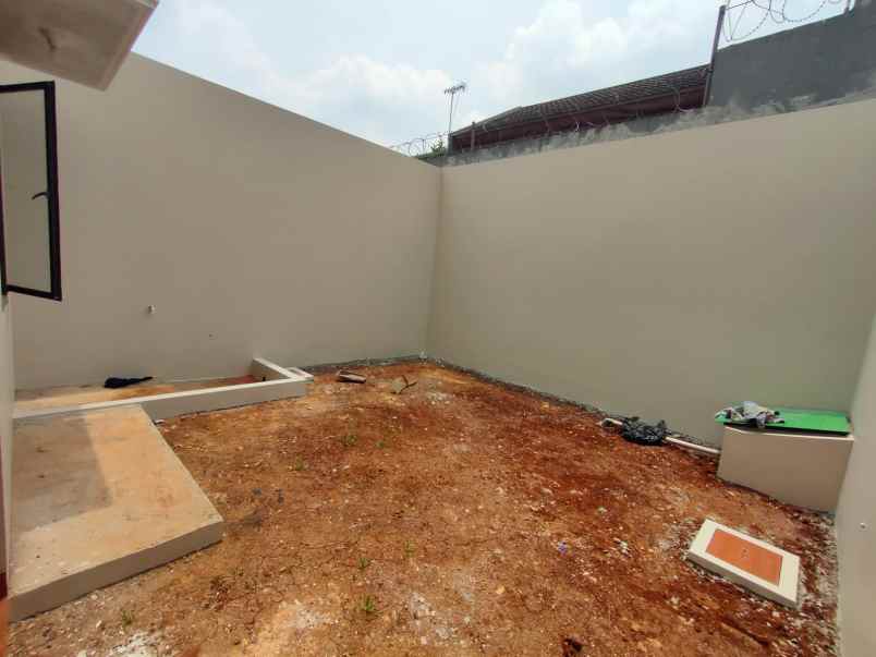 rumah kavling 2 lantai siap huni jatiluhur