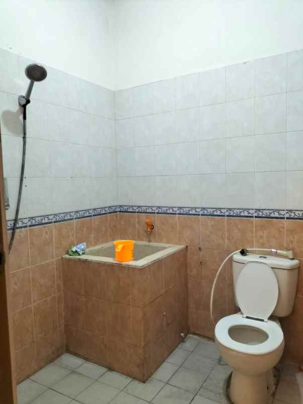 rumah komplek sariwangi 10 menit polban siap huni