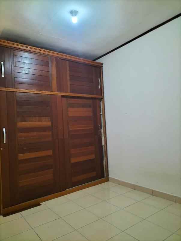 rumah komplek sariwangi 10 menit polban siap huni