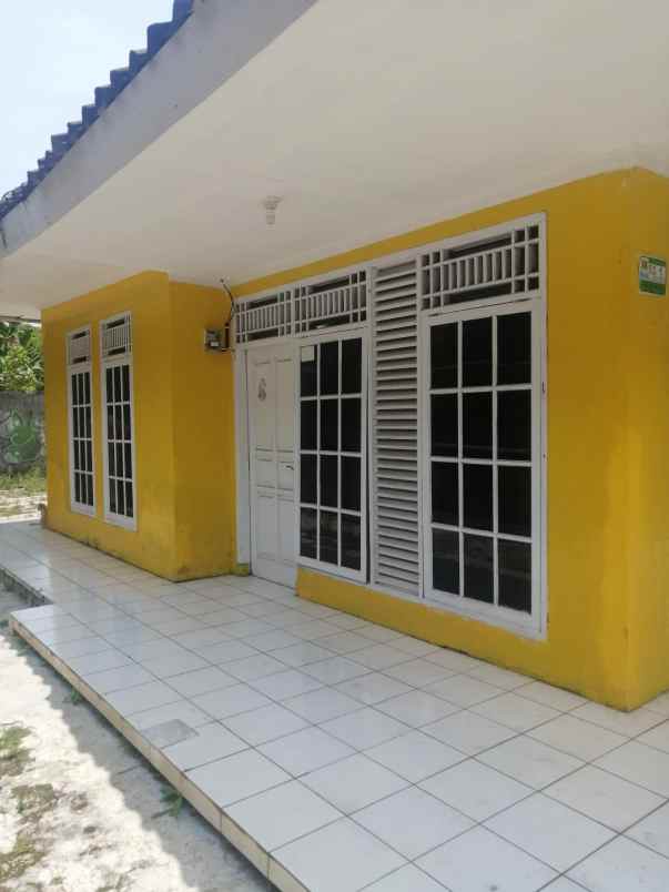 rumah kontrakan 3 pintu